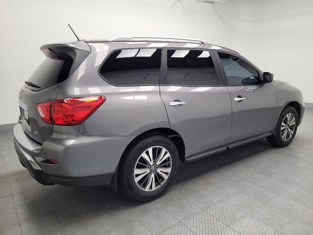 Used 2017 Nissan Pathfinder SV FWD image 10