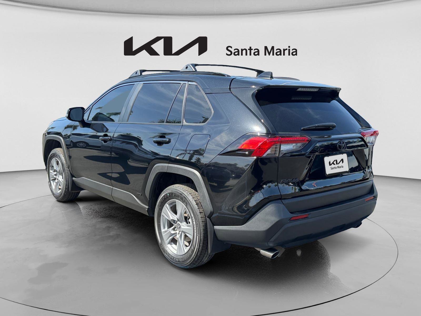 Used 2025 Toyota RAV4 XLE w/ Convenience Package AWD/4WD image 6