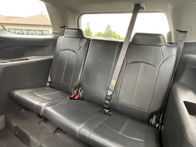 Used 2015 GMC Acadia SLT FWD image 32
