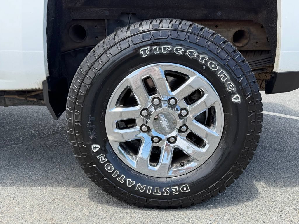 Used 2019 Chevrolet Silverado 2500 LT w/ LT Convenience Package AWD/4WD image 10