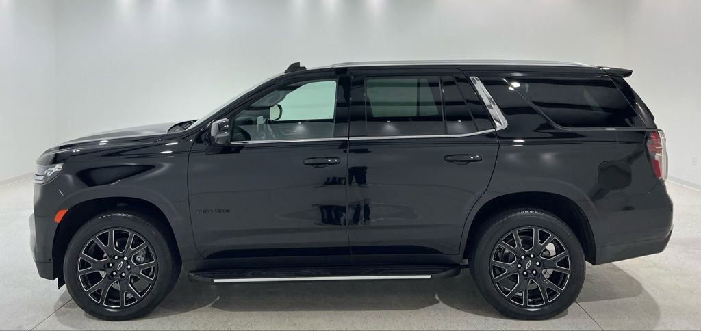 Used 2023 Chevrolet Tahoe LT w/ LT Signature Plus Package AWD/4WD image 2