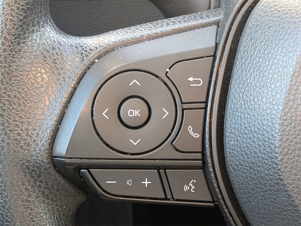 Used 2025 Toyota Corolla LE image 24