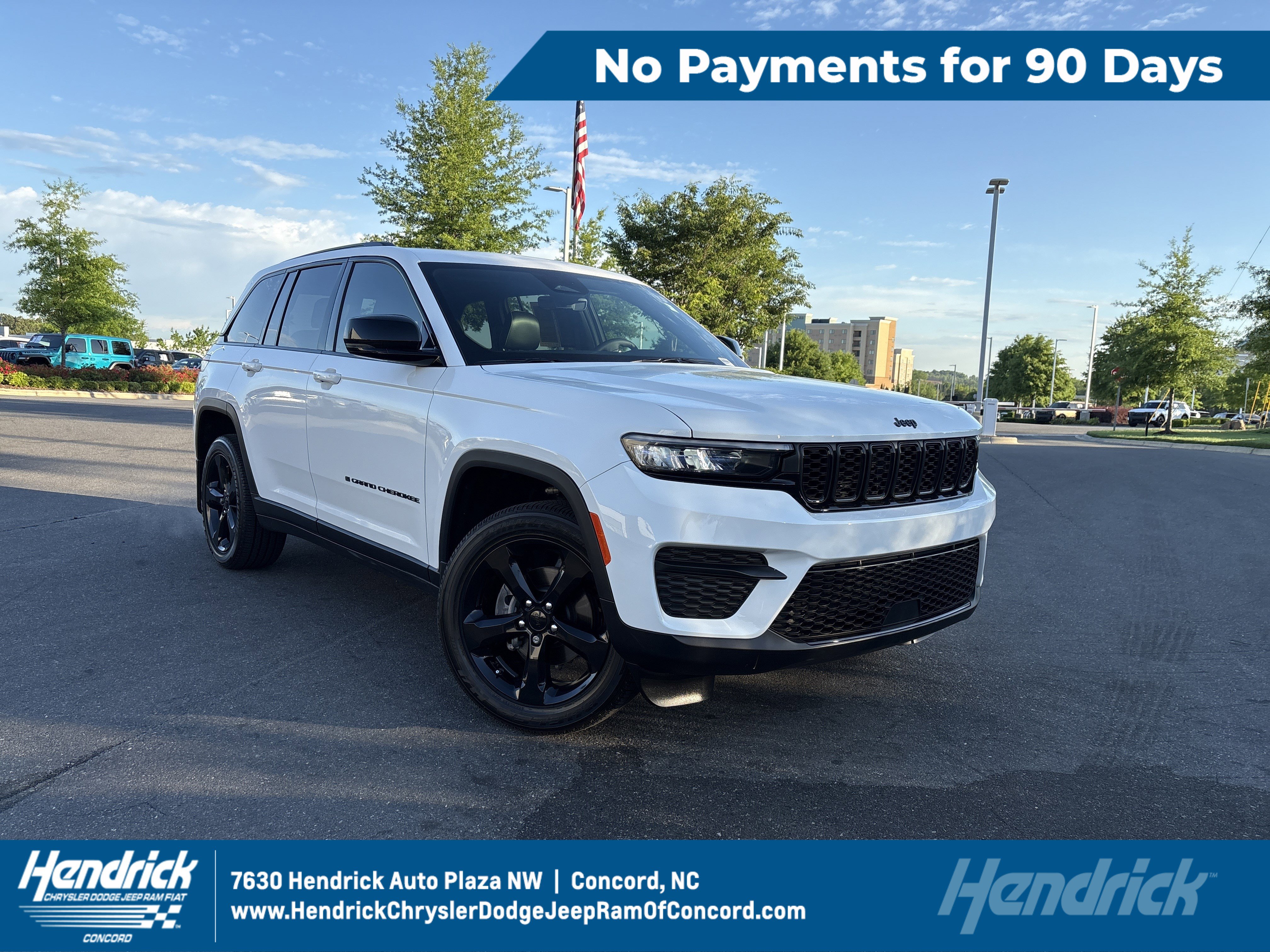 Certified 2025 Jeep Grand Cherokee Altitude AWD/4WD image 1