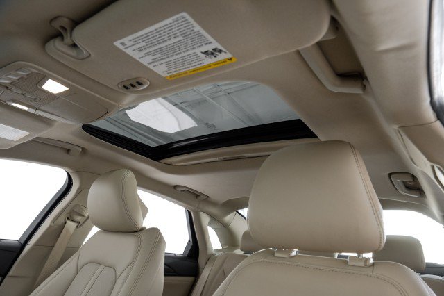Used 2019 Lincoln MKZ Reserve FWD image 22