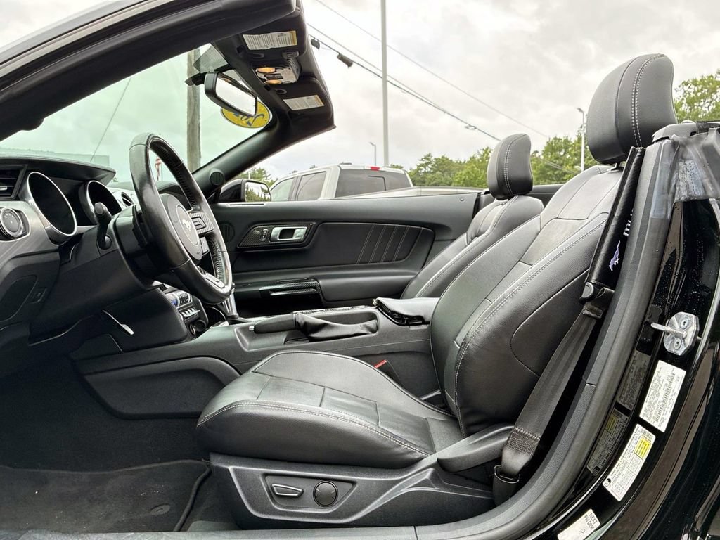 Used 2020 Ford Mustang Premium RWD image 19