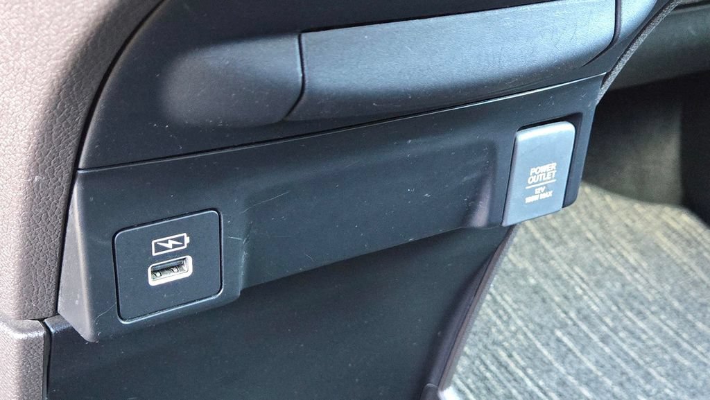 Used 2024 Honda Odyssey EX image 24