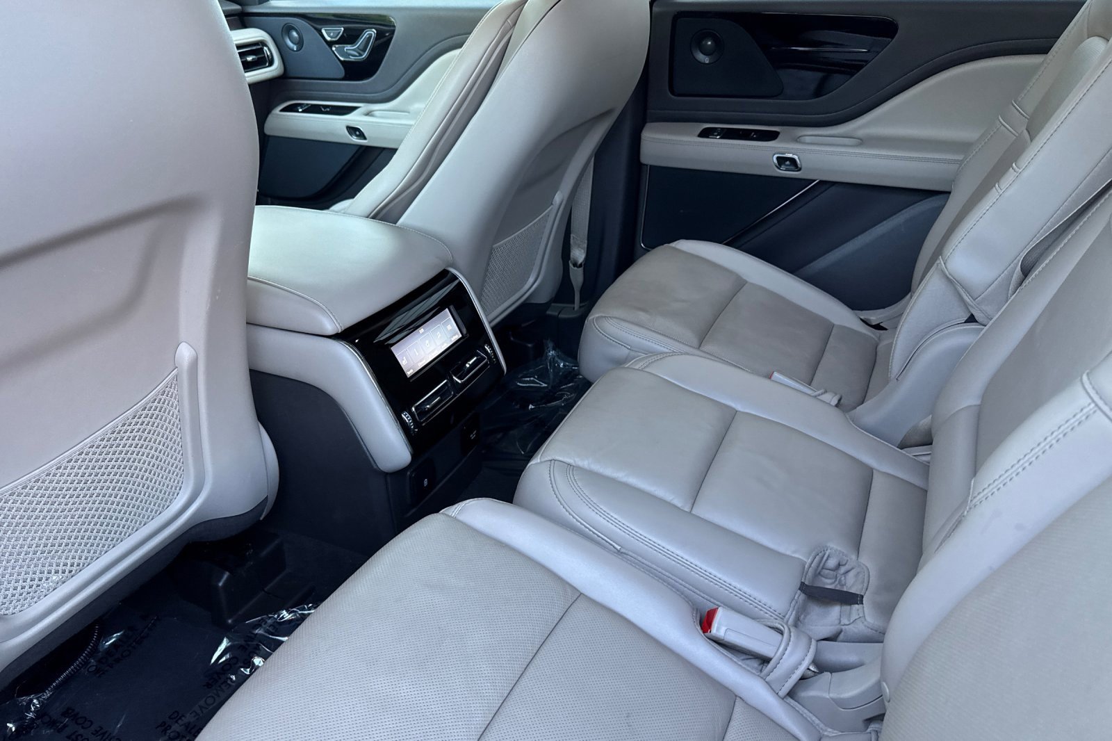 Certified 2022 Lincoln Aviator Grand Touring w/ Elements Package Plus image 12