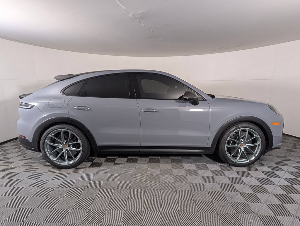 Certified 2026 Porsche Cayenne Turbo GT AWD/4WD image 8