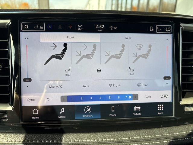 New 2026 Chrysler Pacifica Select w/ S Appearance Package image 12