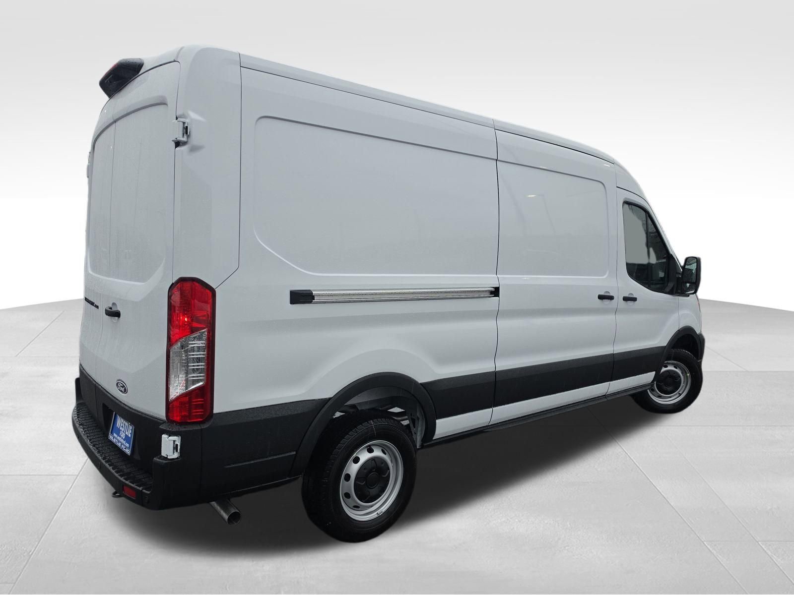 New 2026 Ford Transit 250 148 Medium Roof w/ Load Area Protection Package RWD image 7