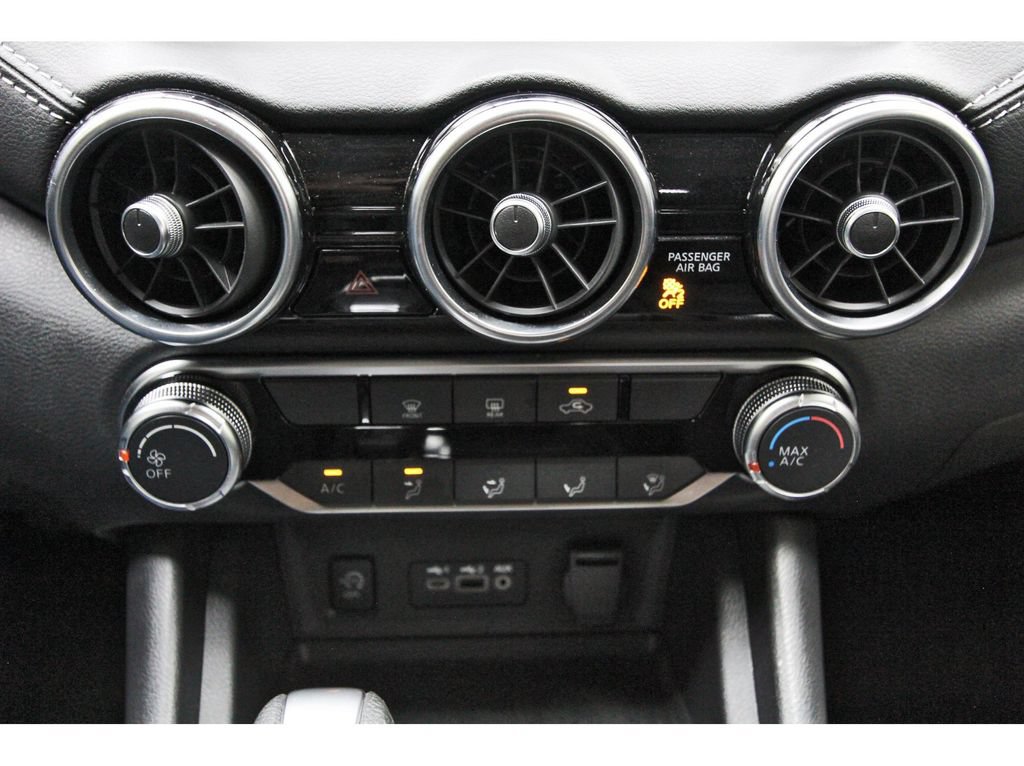Certified 2025 Nissan Sentra SV FWD image 25