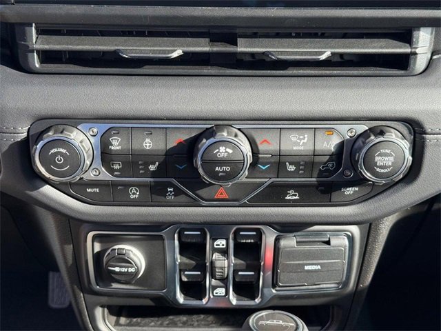 New 2025 Jeep Gladiator Sport image 25