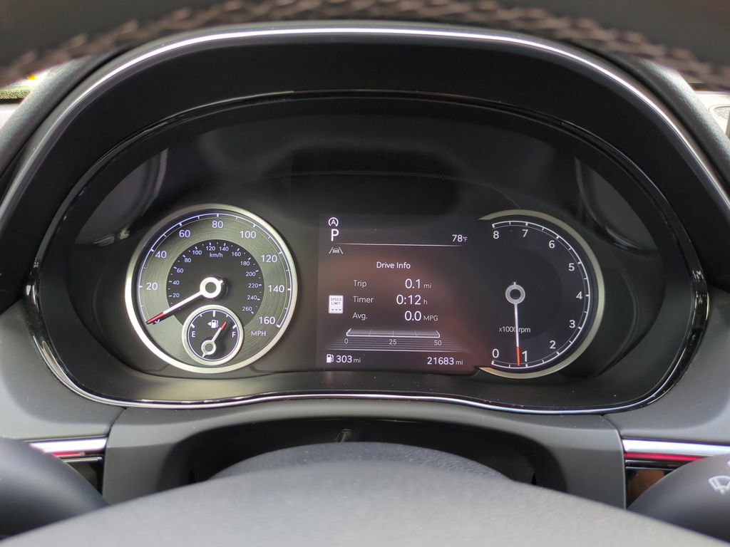 Used 2023 Genesis GV70 2.5T w/ Advanced Package AWD/4WD image 22