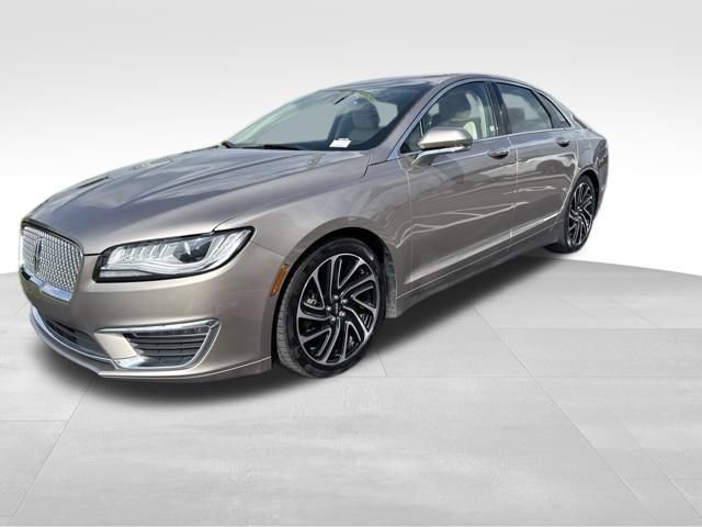 Used 2020 Lincoln MKZ w/ Convenience Package FWD image 3
