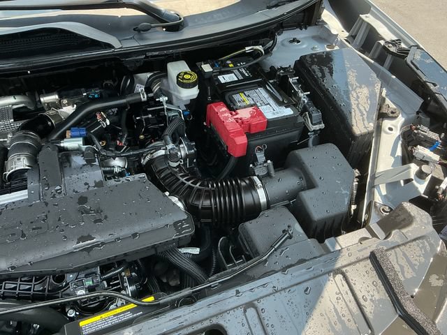 Used 2024 Nissan Rogue S AWD/4WD image 20