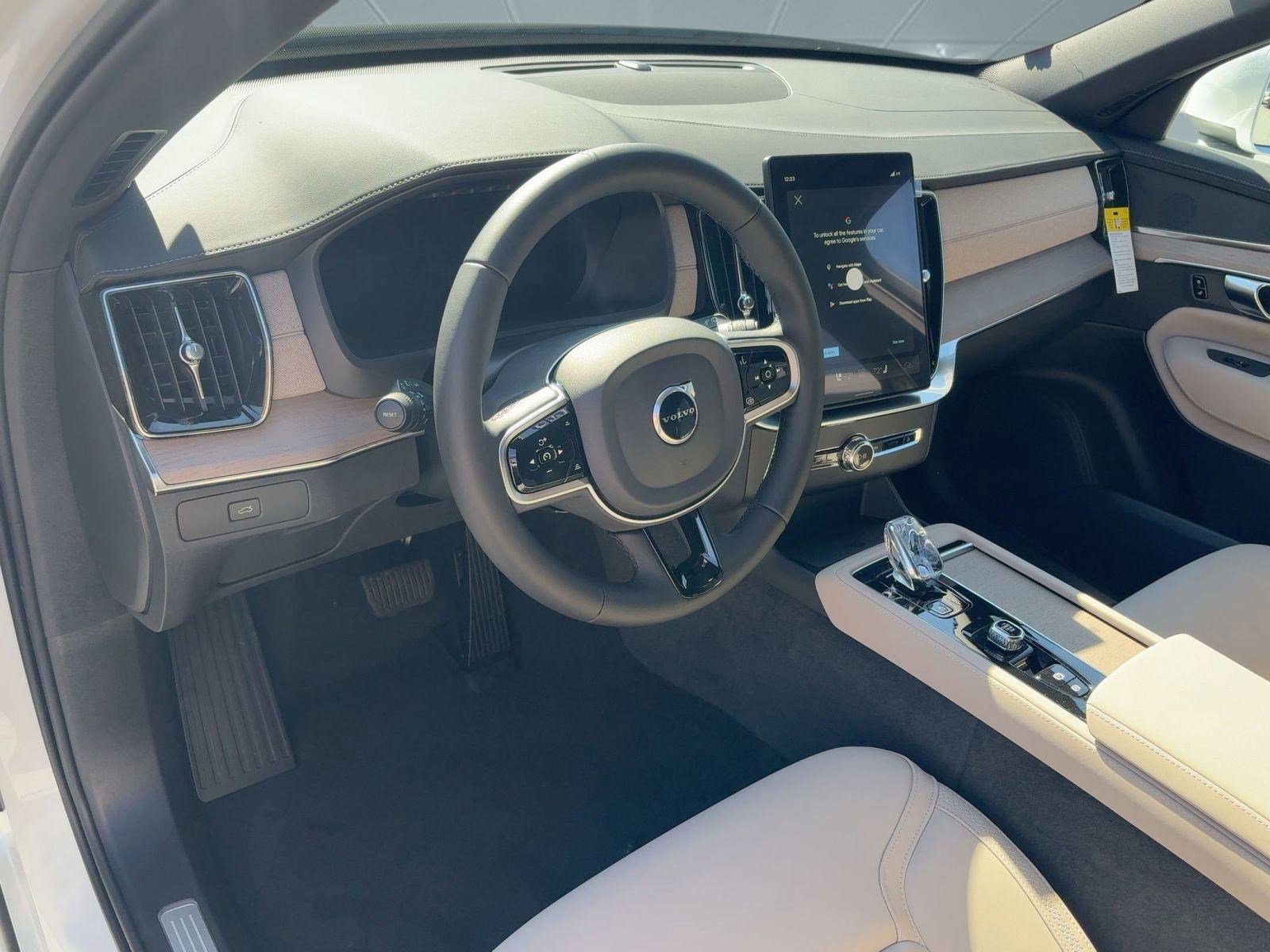 New 2026 Volvo XC90 B5 Plus image 4