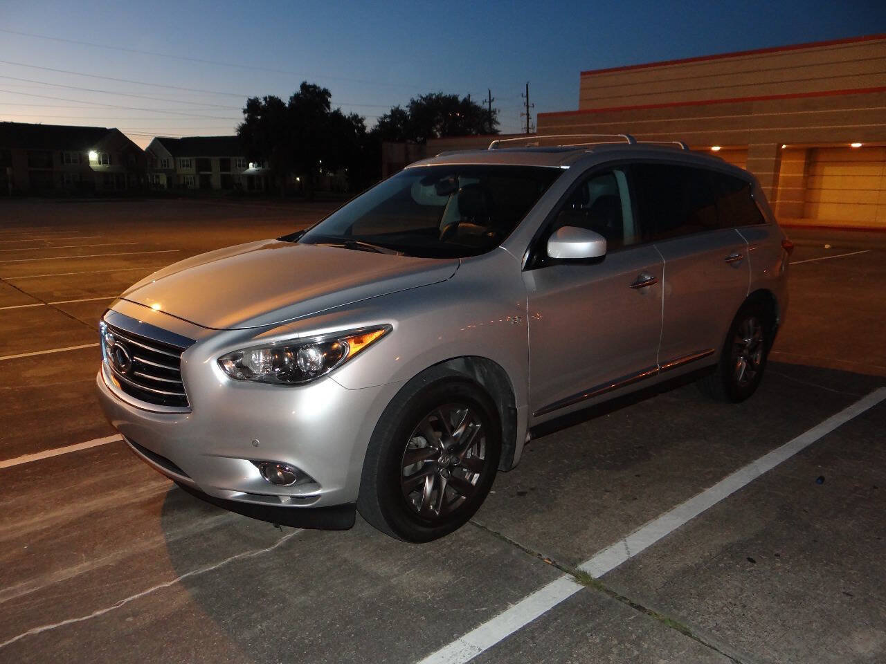 Used 2014 INFINITI QX60 Luxe w/ Premium Plus Package AWD/4WD image 9