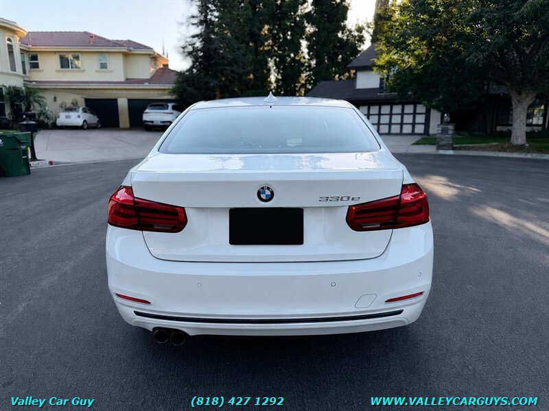 Used 2018 BMW 330e RWD image 5