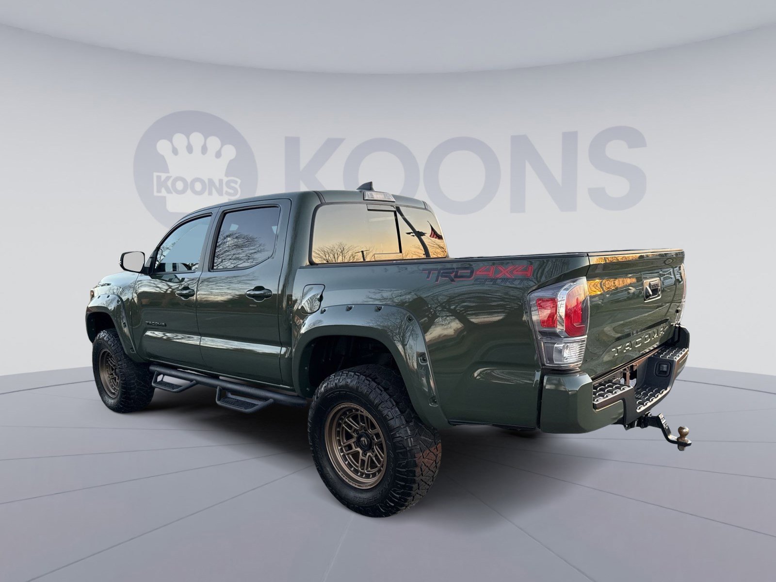 Used 2022 Toyota Tacoma TRD Sport image 4