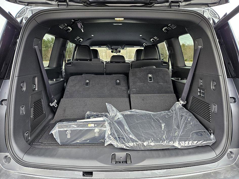 New 2025 Nissan Armada PRO-4X image 12