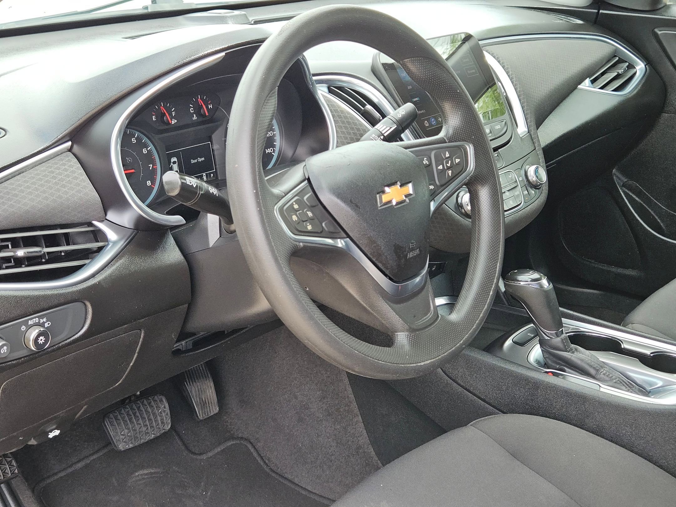 Used 2020 Chevrolet Malibu LT image 10