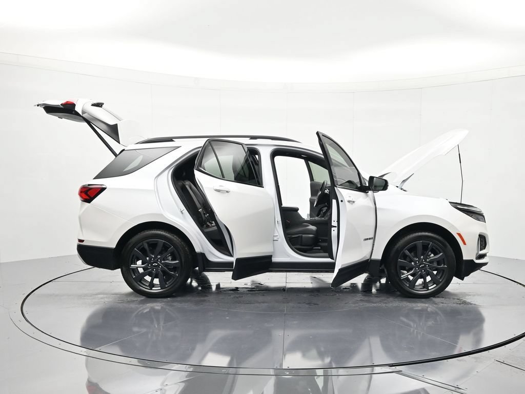 Used 2024 Chevrolet Equinox RS w/ RS Leather Package AWD/4WD image 49