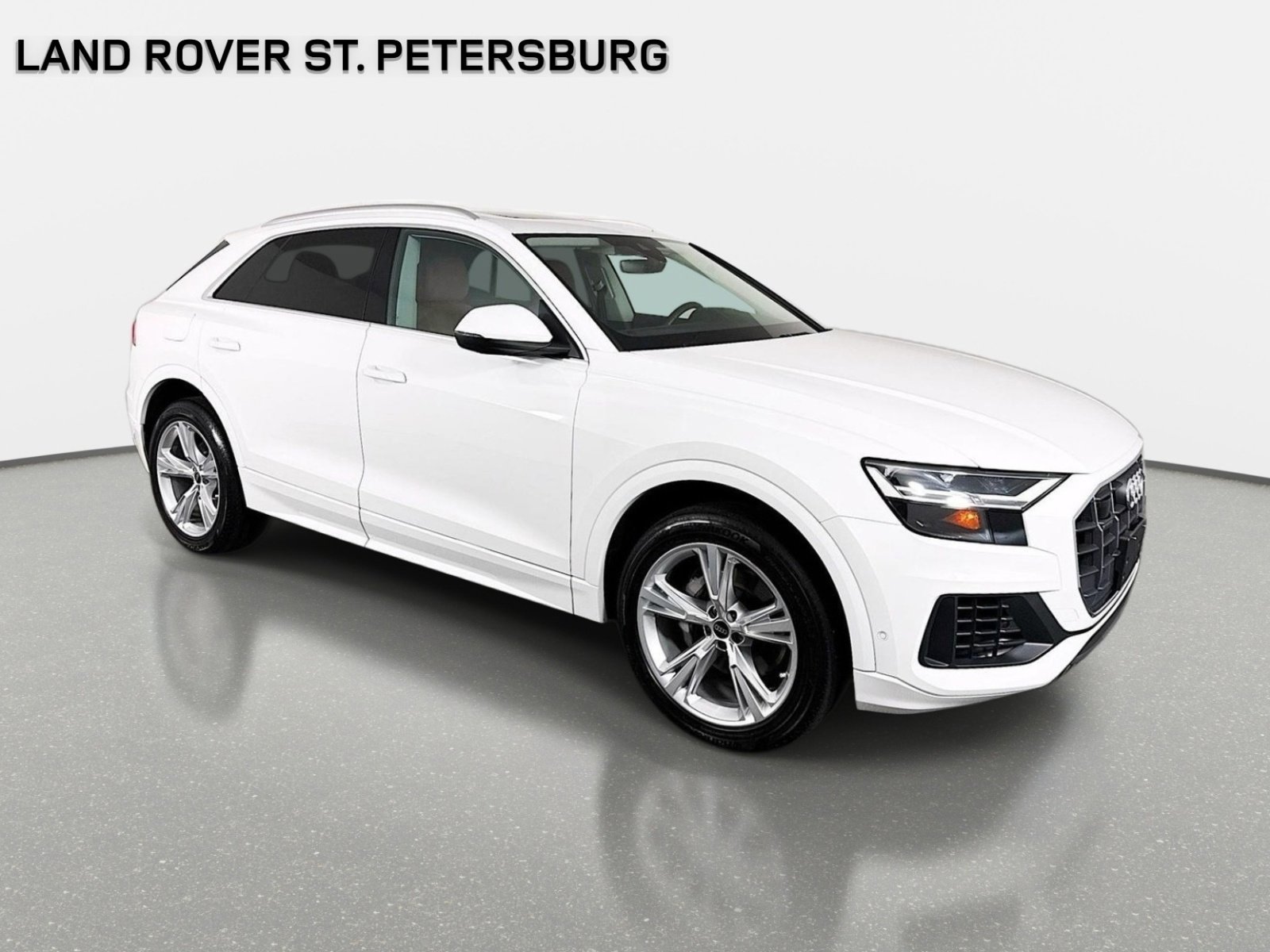 Used 2022 Audi Q8 Premium Plus AWD/4WD image 4