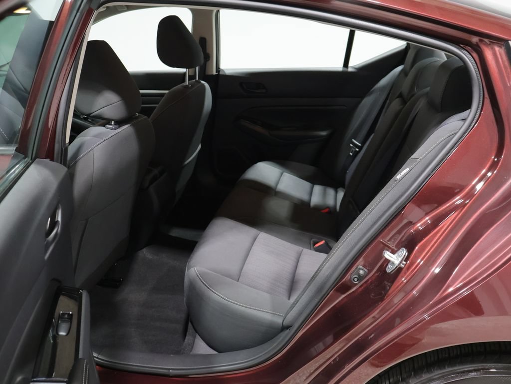 Used 2023 Nissan Altima 2.5 SV FWD image 17