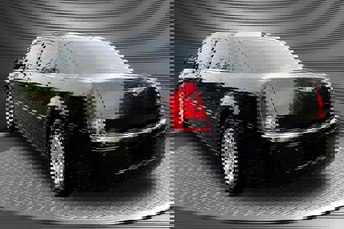 Used 2007 Chrysler 300 RWD image 4