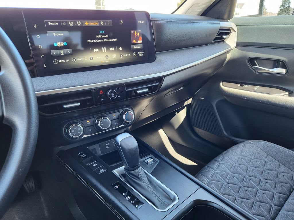 Certified 2025 Nissan Kicks SV AWD/4WD image 15