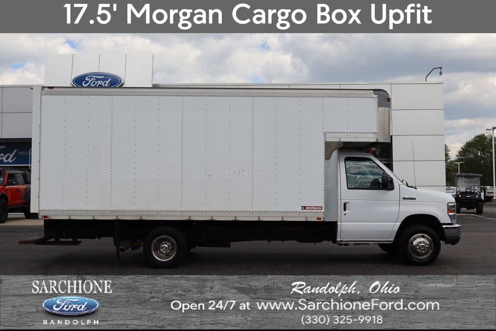 Used 2014 Ford E-450 and Econoline 450 Super Duty w/ Power Windows & Locks Group RWD image 1