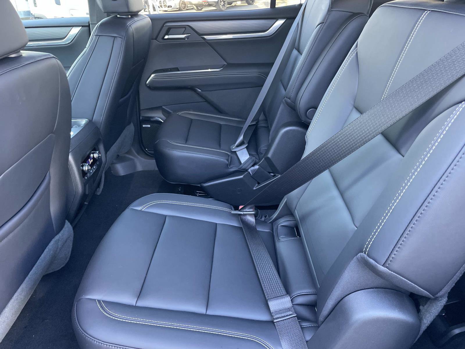 New 2026 GMC Acadia Elevation w/ Elevation Premium Package image 25