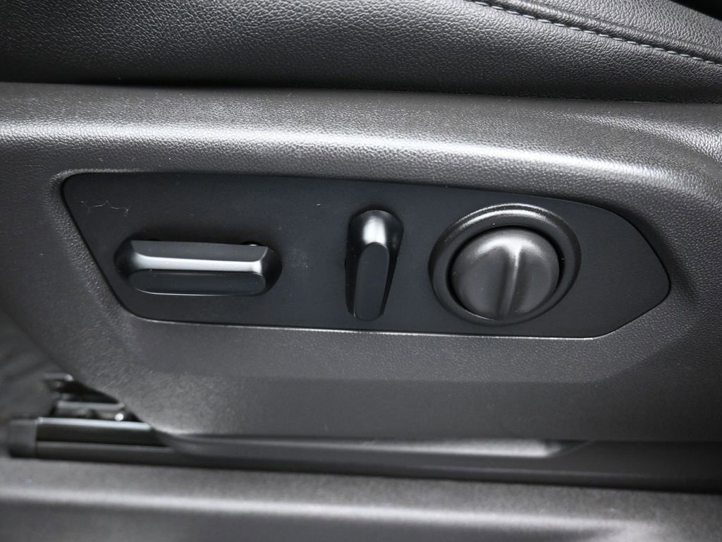 Used 2021 Chevrolet Silverado 1500 LT Trail Boss w/ Convenience Package II image 13