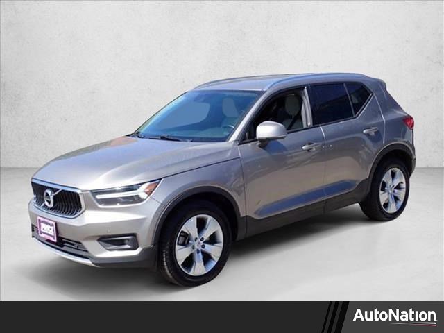 Used 2022 Volvo XC40 T5 Momentum