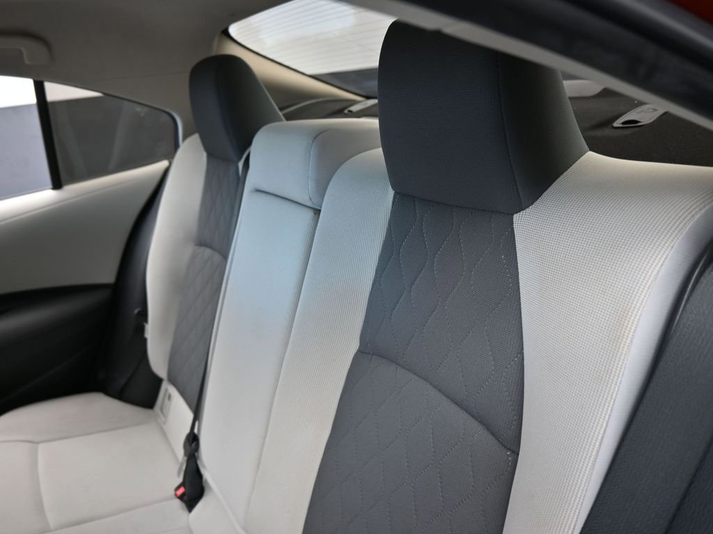 Used 2020 Toyota Corolla LE image 26