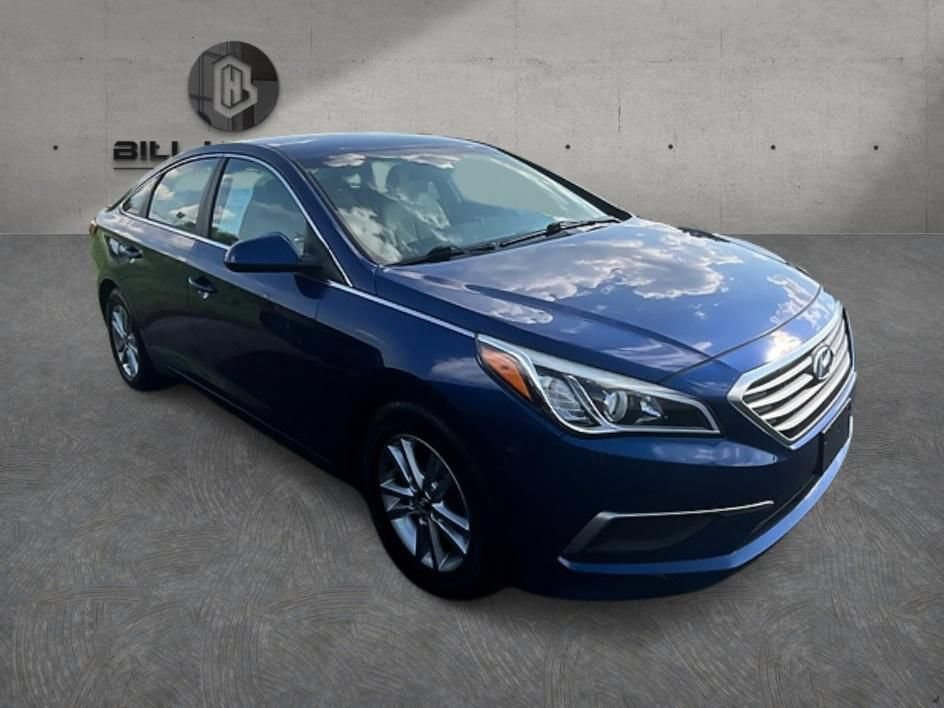 Used 2017 Hyundai Sonata SE FWD image 4