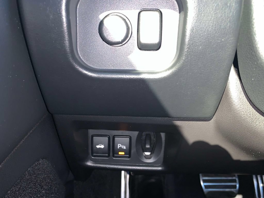 Used 2024 Nissan GT-R Premium w/ Floor Mat Package AWD/4WD image 49
