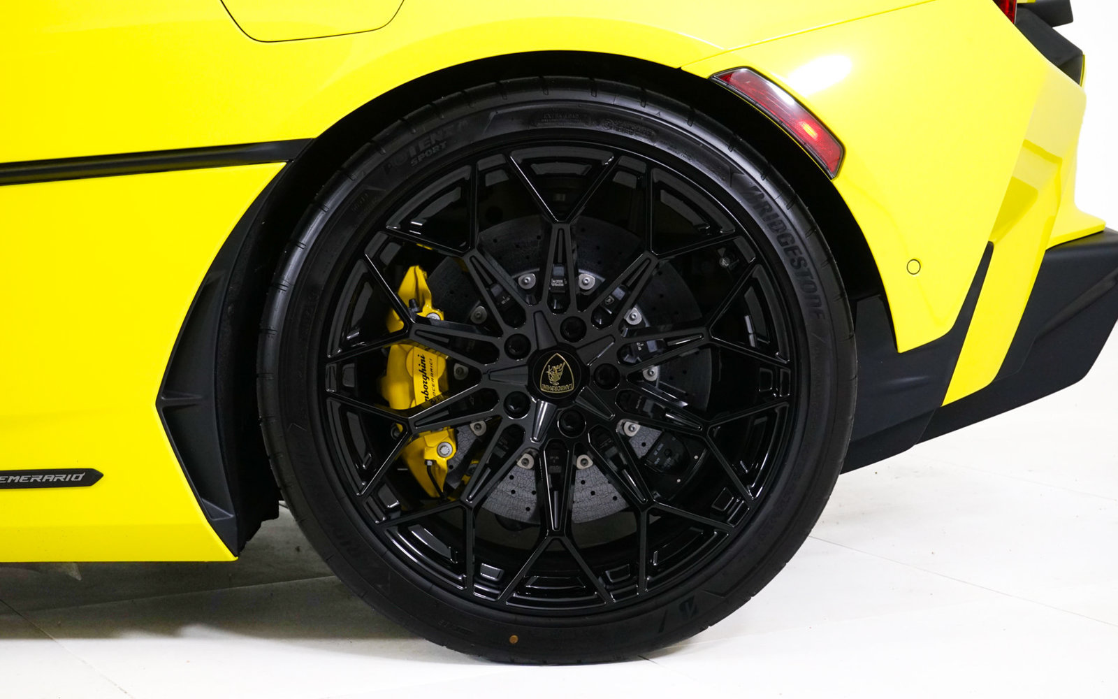 Used 2026 Lamborghini Temerario AWD/4WD image 12
