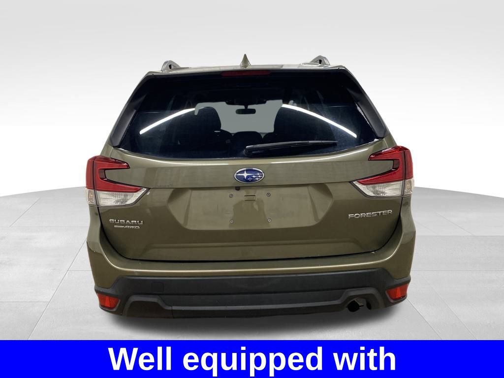 Certified 2022 Subaru Forester Premium image 3