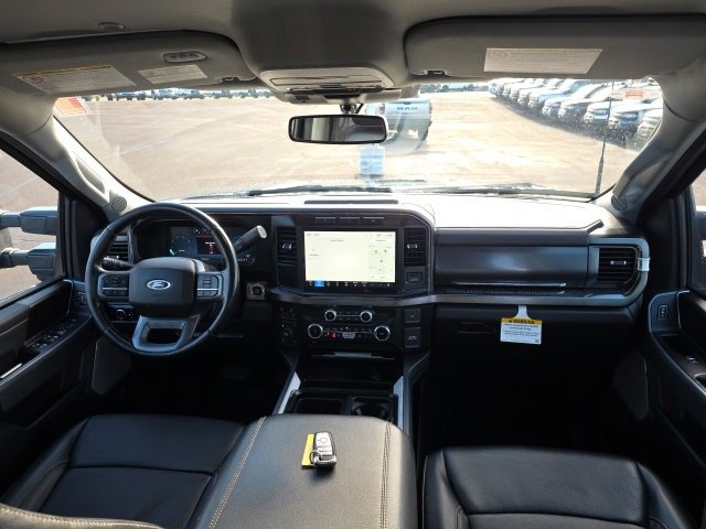 Used 2023 Ford F350 Lariat w/ Chrome Package image 11