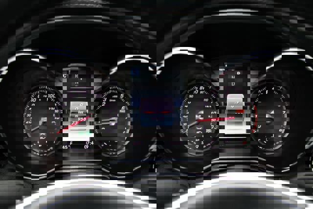 Used 2018 Mercedes-Benz GLC 300 4MATIC w/ AMG Line image 22