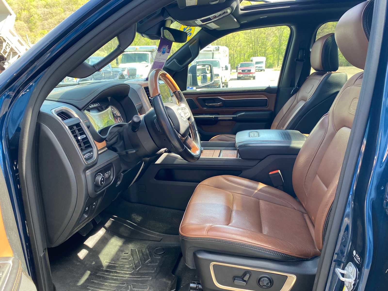 Used 2021 RAM 1500 Limited AWD/4WD image 10