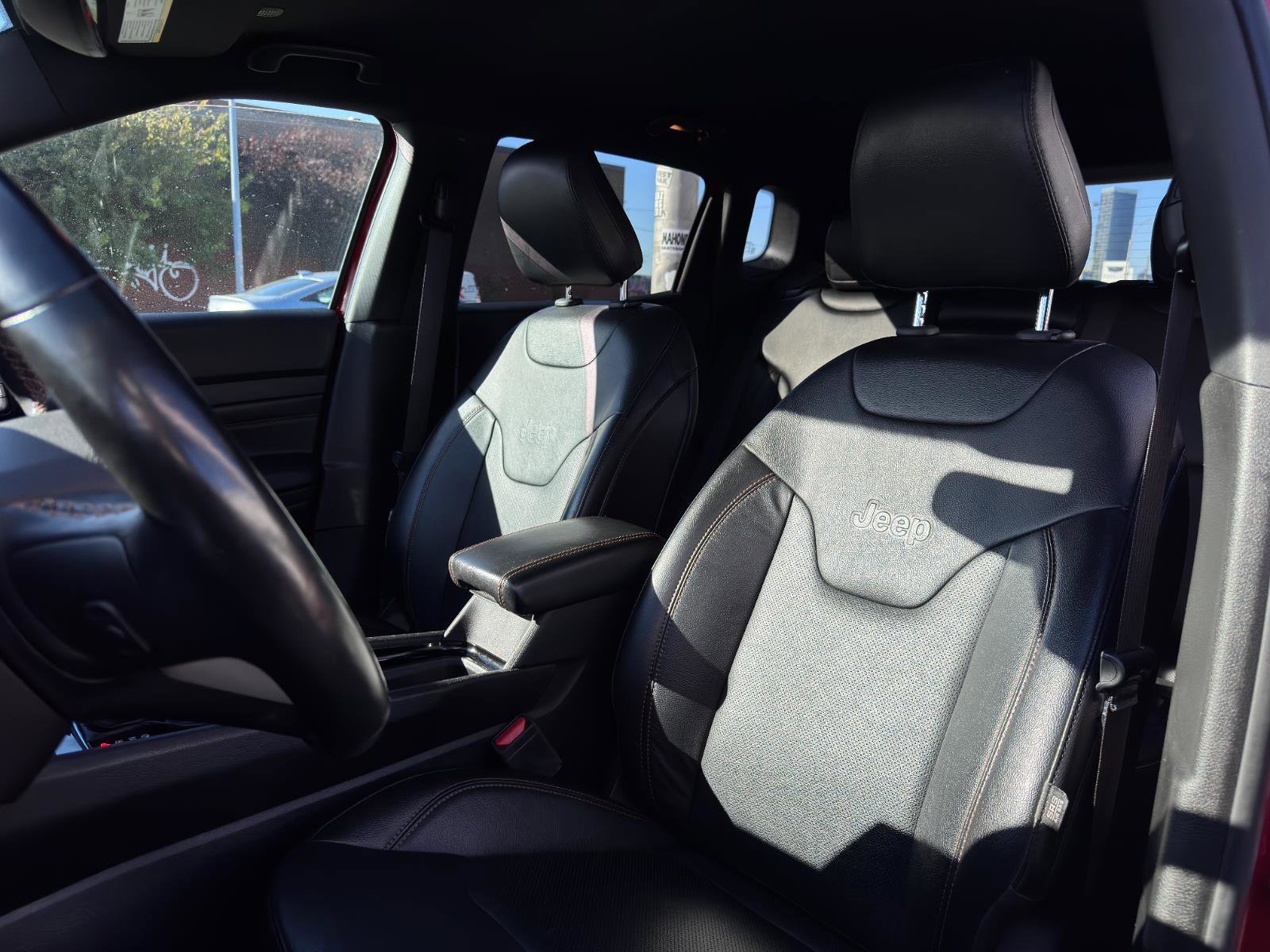 Used 2022 Jeep Compass Limited image 16