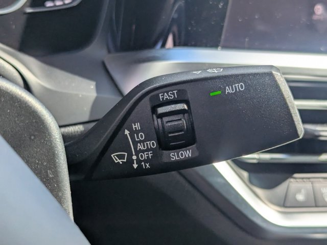 Used 2021 BMW 330i Sedan w/ Driving Assistance Package RWD image 21