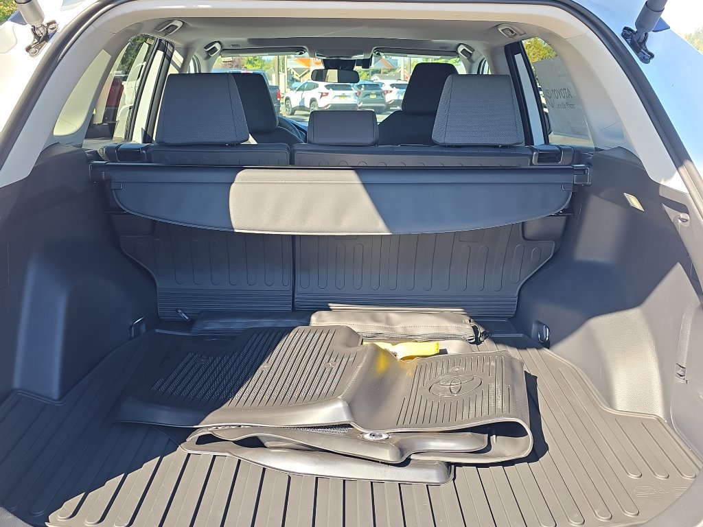 New 2025 Toyota RAV4 XLE image 9