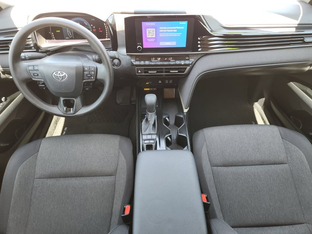 Used 2026 Toyota Camry LE FWD image 18
