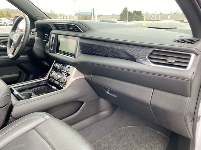 Certified 2024 GMC Yukon Denali image 32