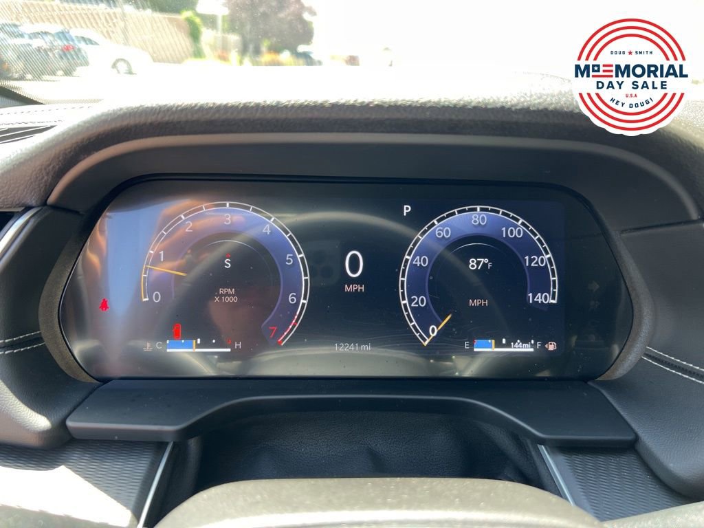 Certified 2025 Jeep Grand Cherokee L Altitude AWD/4WD image 16
