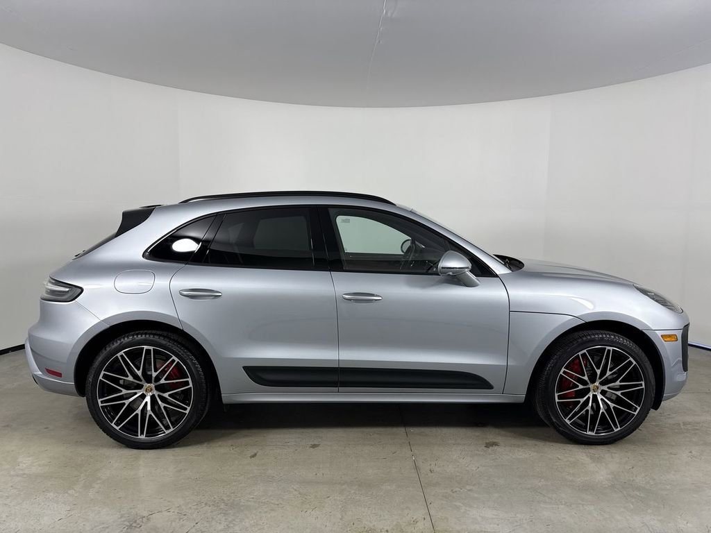 Certified 2026 Porsche Macan GTS AWD/4WD image 8