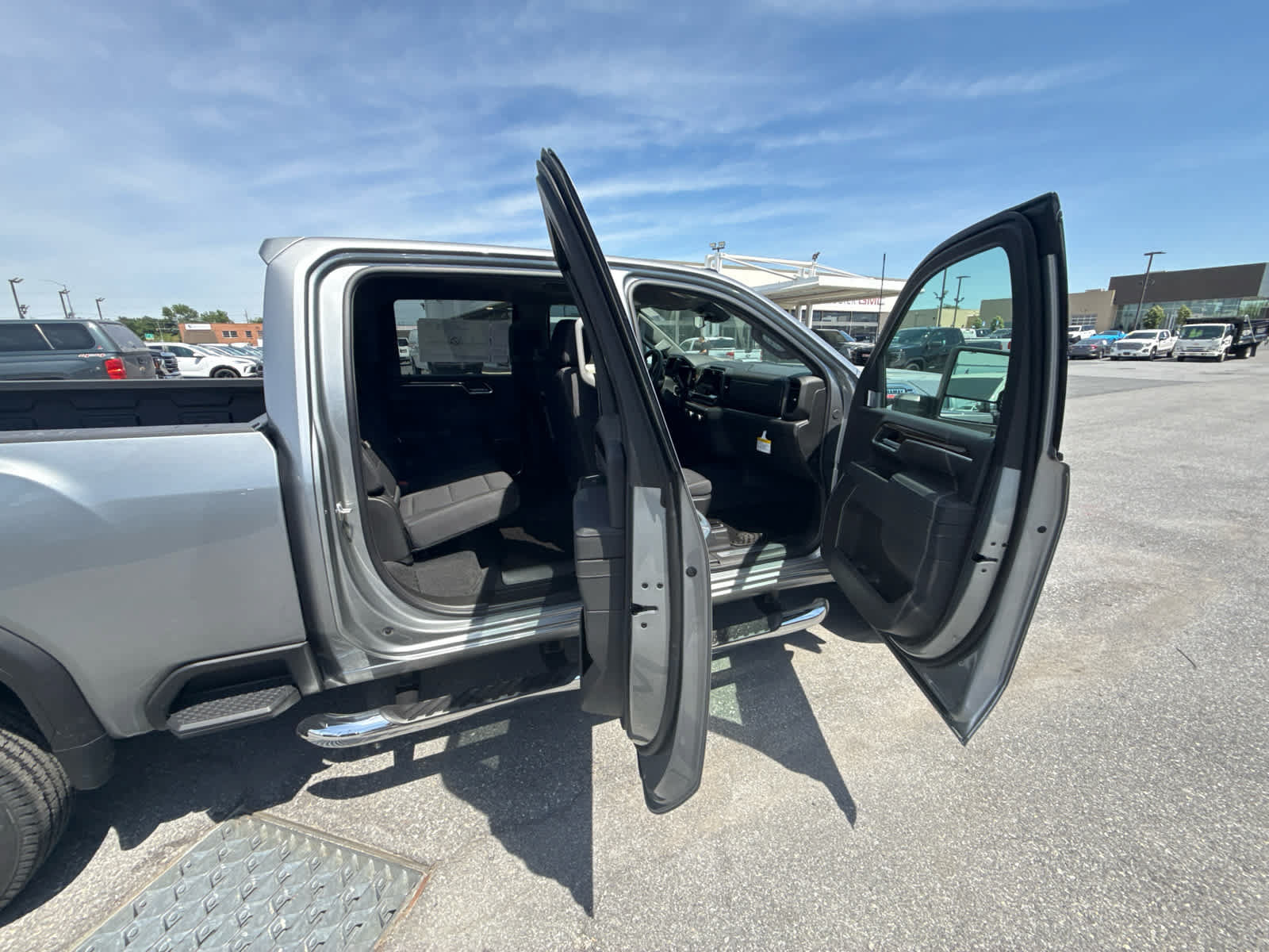 New 2026 GMC Sierra 2500 SLE w/ SLE Value Package; AWD/4WD image 37